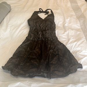 ❤️NWT❤️Nicole Miller Collection crinkle metallic halter dress